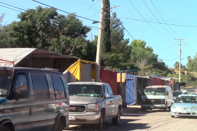 Supervisan a comerciantes de Feria del Hueso