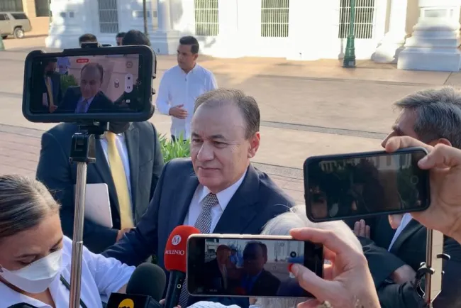 Van por iniciativa de reforma a la Ley 4 de la Unison