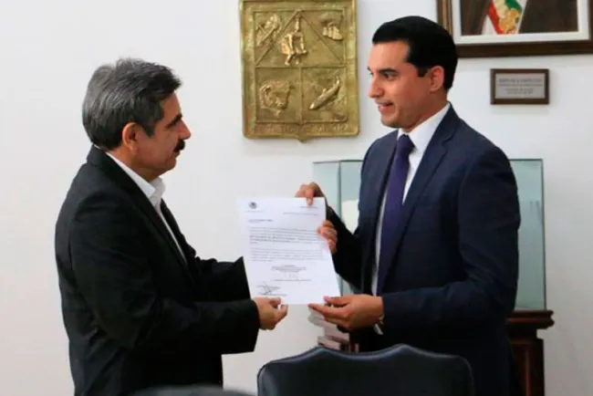 Gobernador Durazo realiza primeros cambios en su gabinete