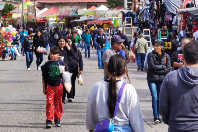 Cierran Feria del Hueso con saldo blanco