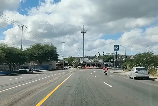 Mantienen supervisión en obra pública