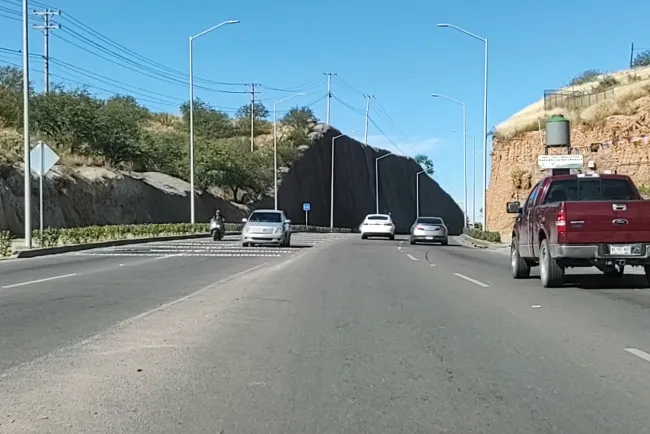 Pide Tránsito no dar vuelta en “U” en bulevar Colosio