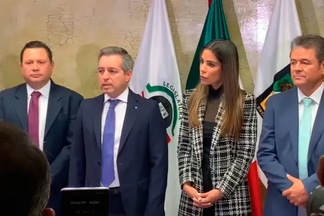 Secretario de Hacienda entrega al Congreso Presupuesto 2023