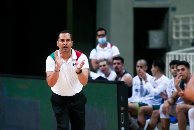 Alcanza Quintero inmortalidad