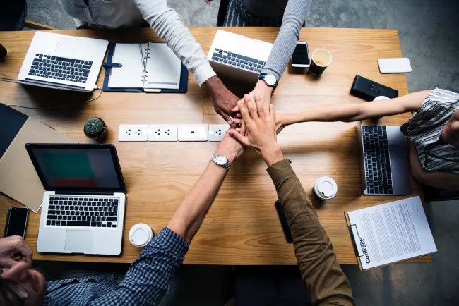 Impulsan creación de negocios en seminario