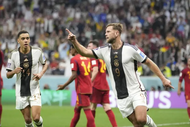 Alemania salva eliminación