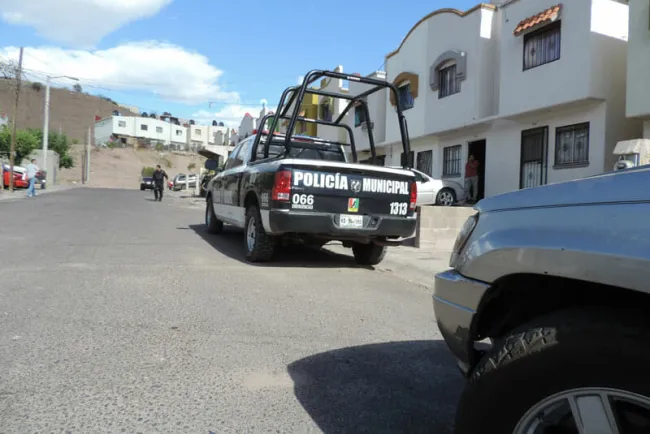 Roban par de viviendas