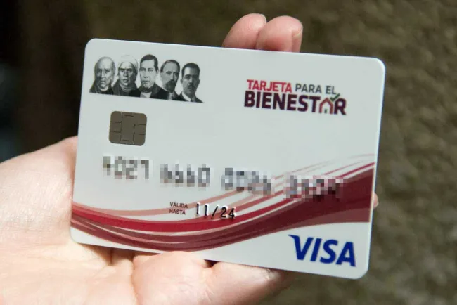 Entregarán tarjetas del apoyo a adultos mayores