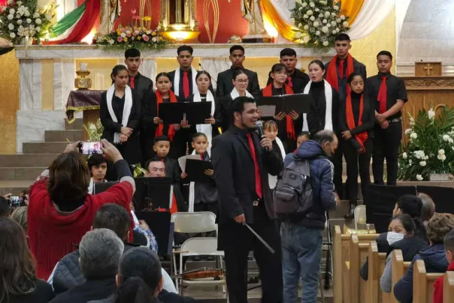 Presentan orquesta de la Mesa “San Joselito” en la Catedral de Nogales