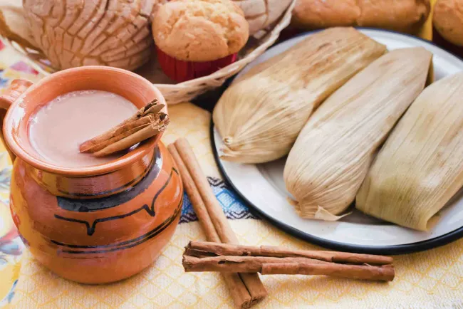 Importante moderar consumo de alimentos en Navidad: Nutrióloga