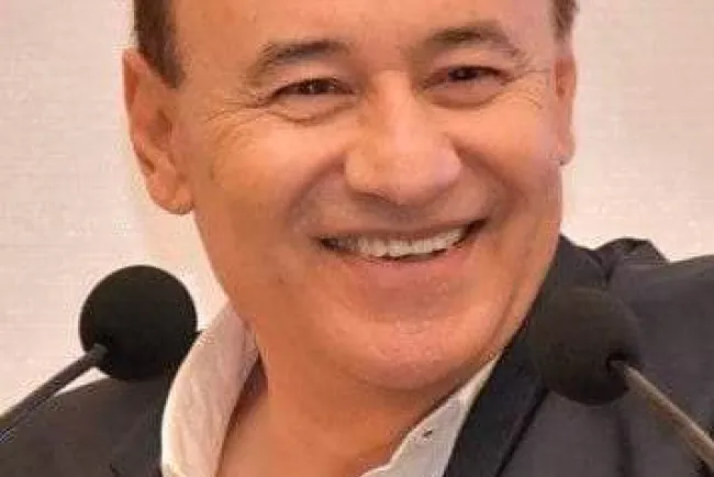 Con rostro social