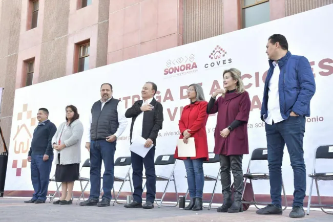 Entrega ADM acciones de vivienda
