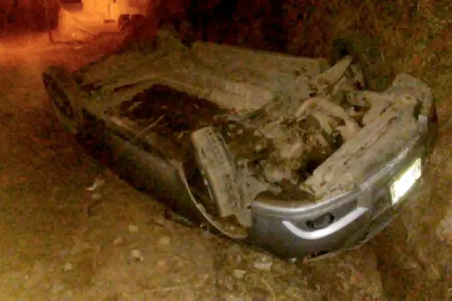Localizan hombre sin vida tras volcamiento vehicular