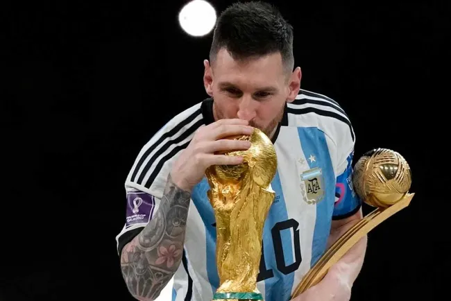 Messi y el beso que esperó 20 años
