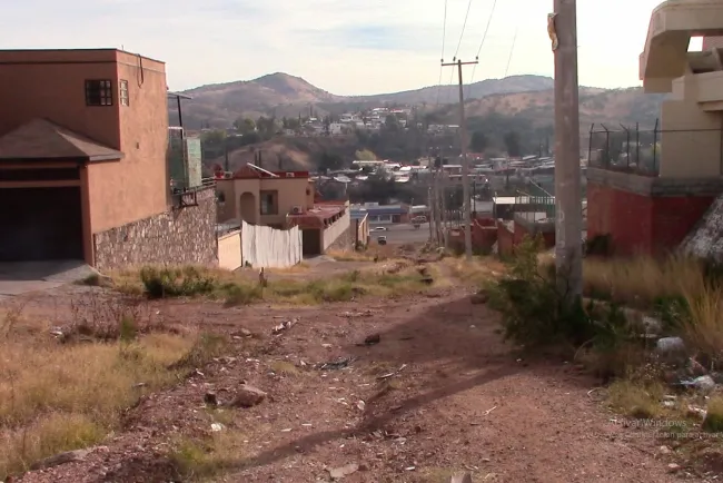 Sin reparar fuga de drenaje en Nuevo Nogales