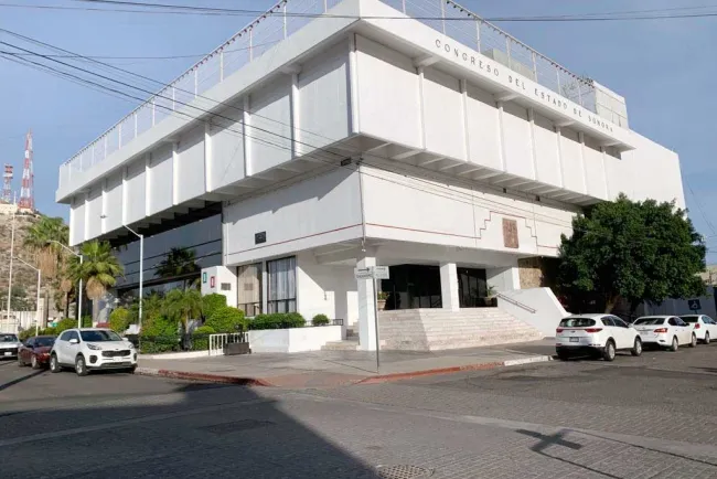 Votarán el lunes solicitud de crédito y reestructuración de deuda