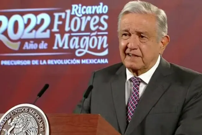 Llama AMLO a no ser manipulados por grupos ante la entrega de juguetes y despensas