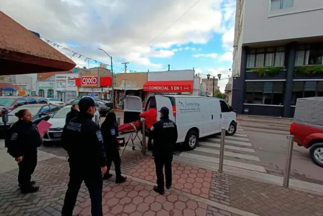 Investigan muerte de mujer en hotel