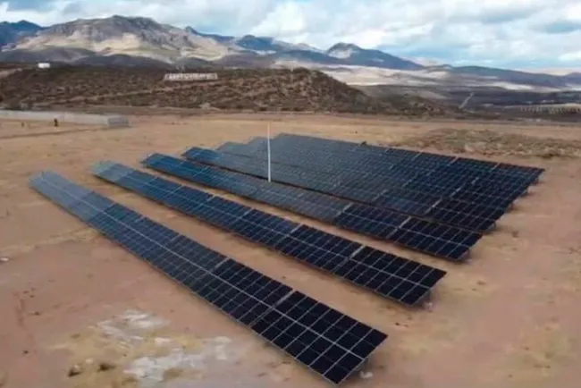 Avanza construcción de plantas de energía solar en regiones vulnerables