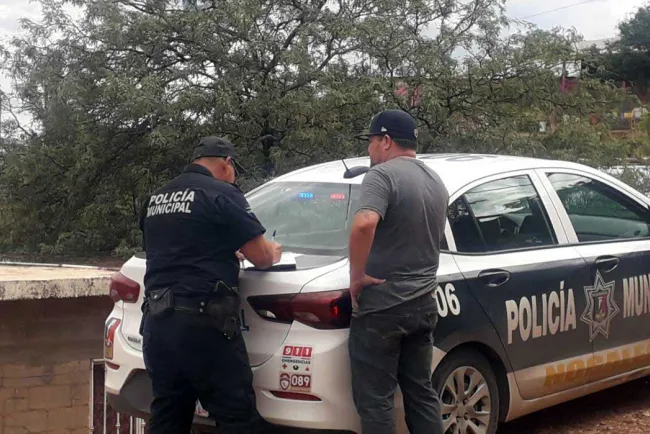 Agrede mujer a su ex pareja en Los Encinos