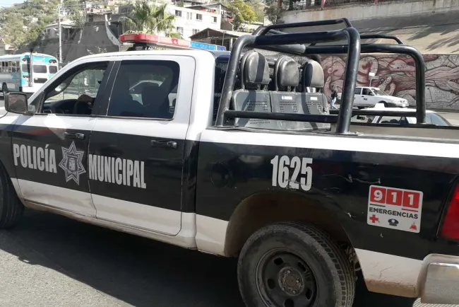 Reportan daños y robos en distintos puntos de la ciudad
