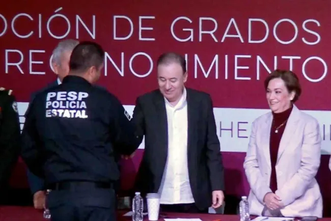 Realizan primera promoción de grados a elementos de la PESP