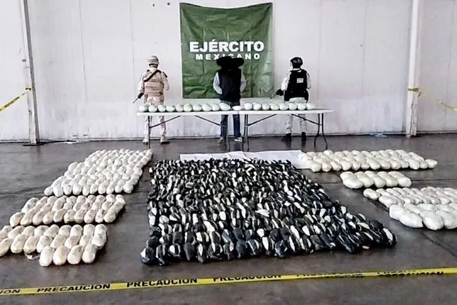 Aseguran más de 600 kilos de drogas en Querobabi
