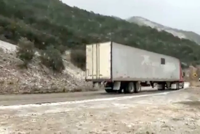 Recomienda PC extremas precauciones en puerto San Luis por caída de aguanieve