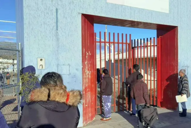 Registran escuelas ausentismo a causa del clima