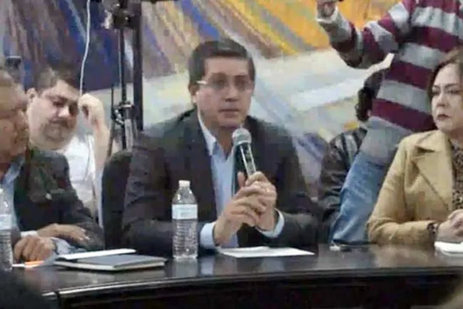 Acuerda Cabildo de Navojoa enviar terna al Congreso para designación de alcalde