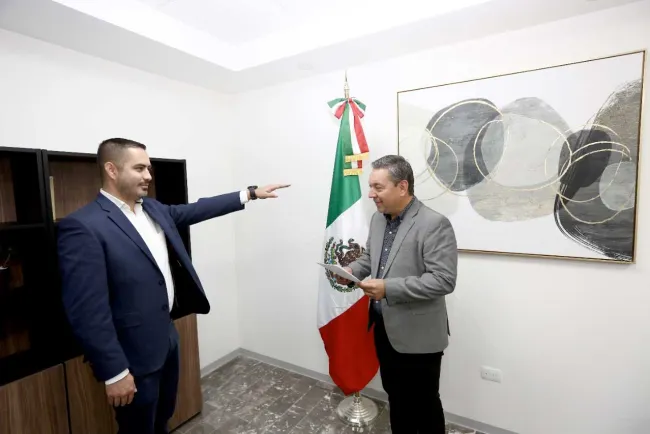 Designan a Manuel Guillermo Cañez como director de Becas y Crédito Educativo