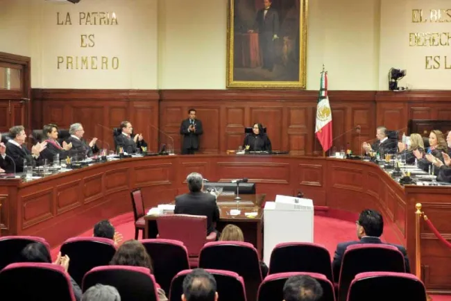 Dice AMLO no confiar en ministros de la Corte