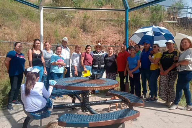 Busca regidora soluciones a distintas problemáticas en Nogales