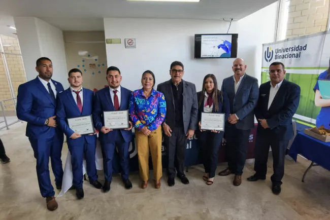 Terminan servicio social en los Centros Comunitarios
