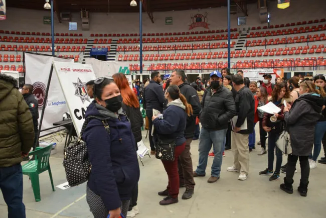 Realizan Décima Feria del Empleo en Nogales