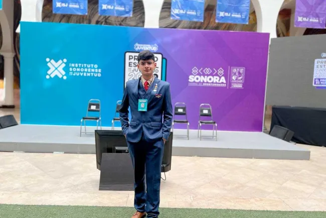Tiene Cristopher Ortiz Maldonado brillante futuro en el conocimiento