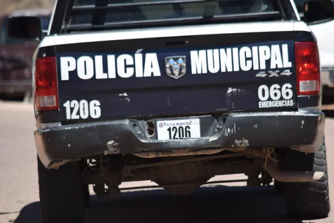 Despojan a taxista de dinero