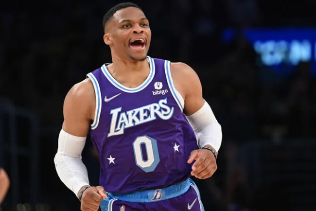 Apunta Westbrook a Clippers