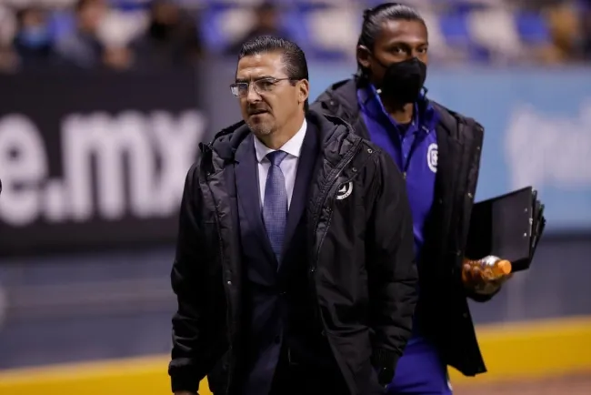 Sigue drama en Cruz Azul