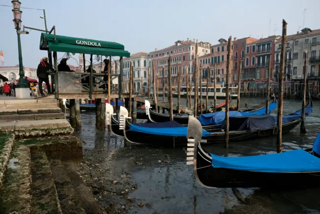 Sin agua canales de Venecia, temen nueva sequía