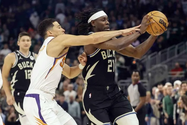 Tropiezan Soles ante Bucks