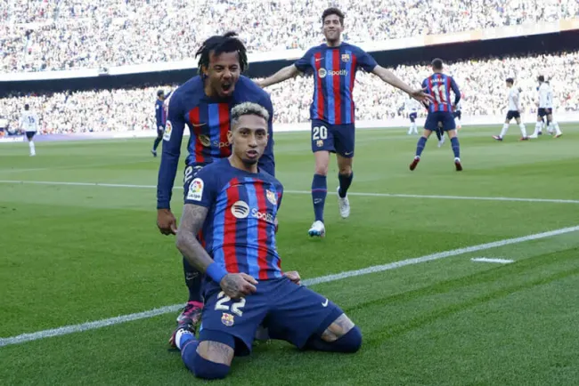 Barcelona vuelve al triunfo