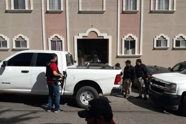 Realizan cateo en edificio