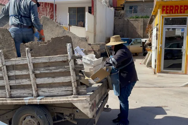 Luz Esther, doce años en recolección de basura