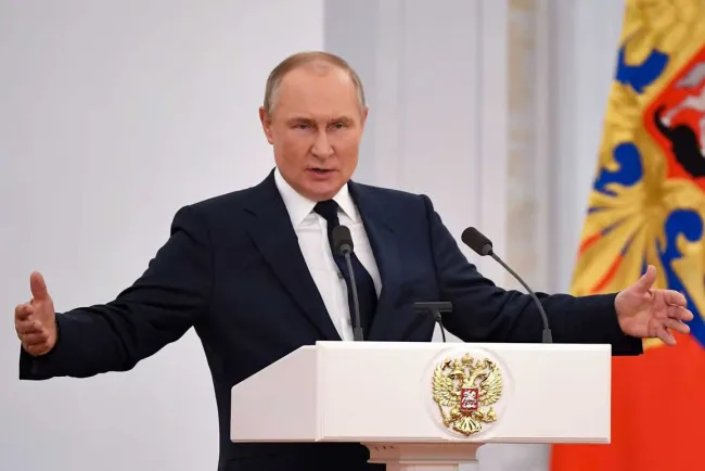 Emiten orden de arresto contra Putin por crímenes de guerra