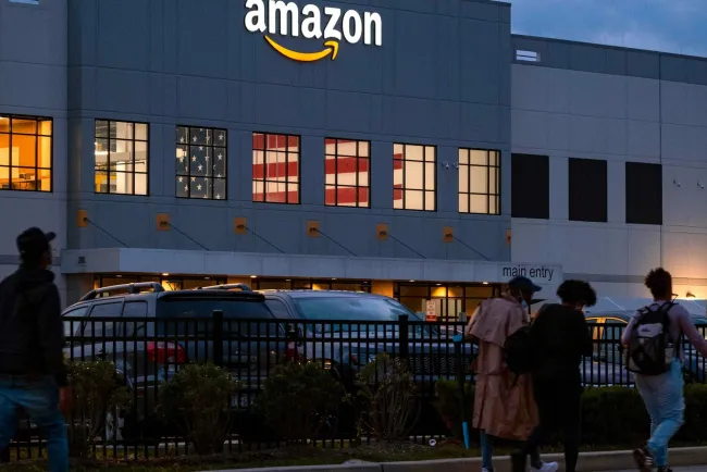 Amazon recortará 9 mil empleos en su segunda ronda de despidos