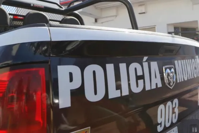 Denuncian robo de baño portátil en obra de construcción