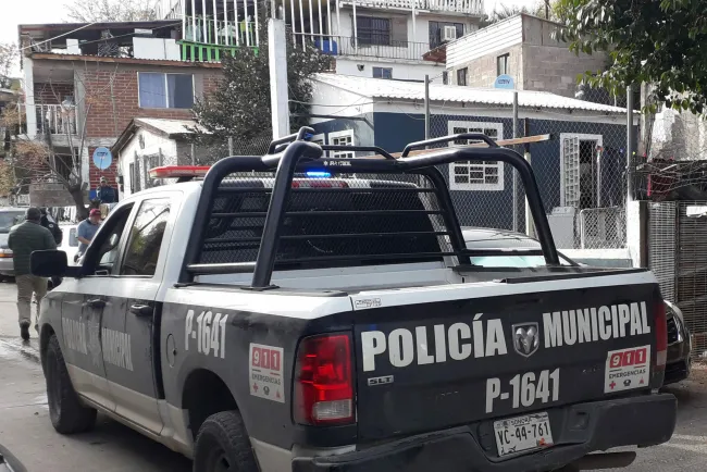 Aseguran pick up en la Empalme