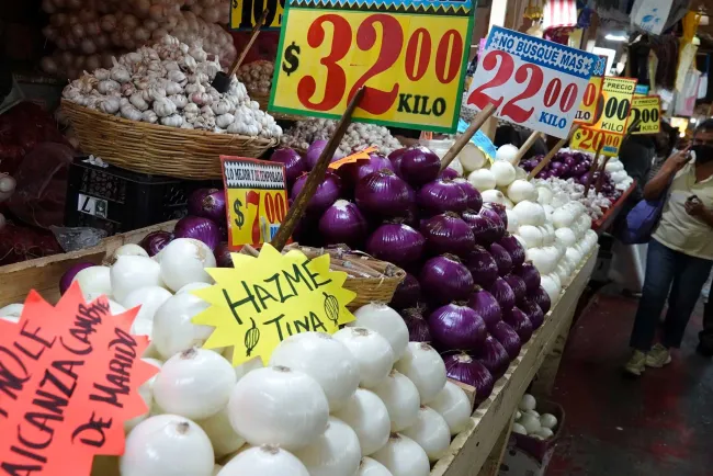 Desacelera inflación en México a 7.12%