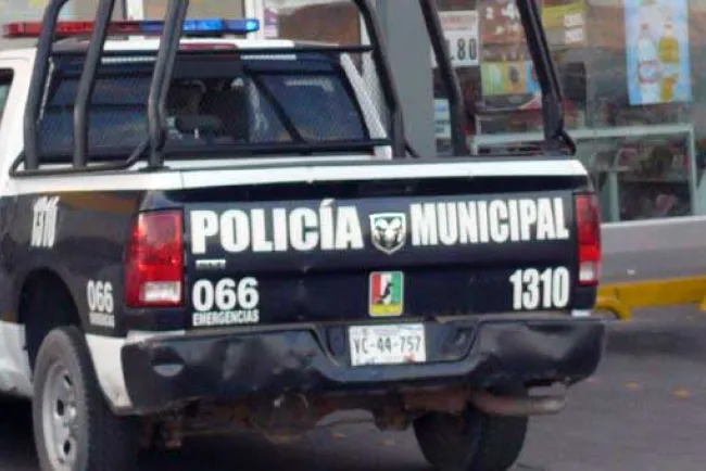 Roban expendio de cerveza; se llevan dinero y mercancía